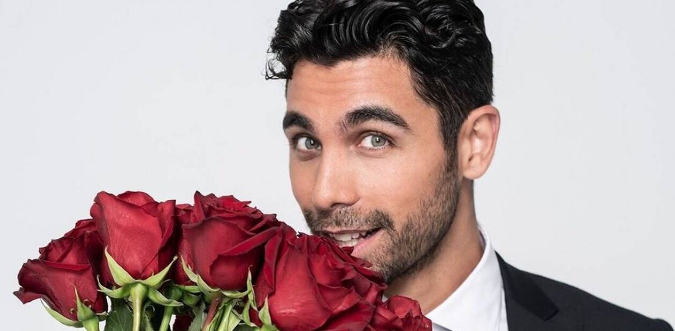 The Bachelor: «Έσταξαν» φαρμάκι τα κορίτσια για την νέα παίκτρια – «Και ξαφνικά βλέπω ένα αγγούρι όρθιο» (βίντεο)