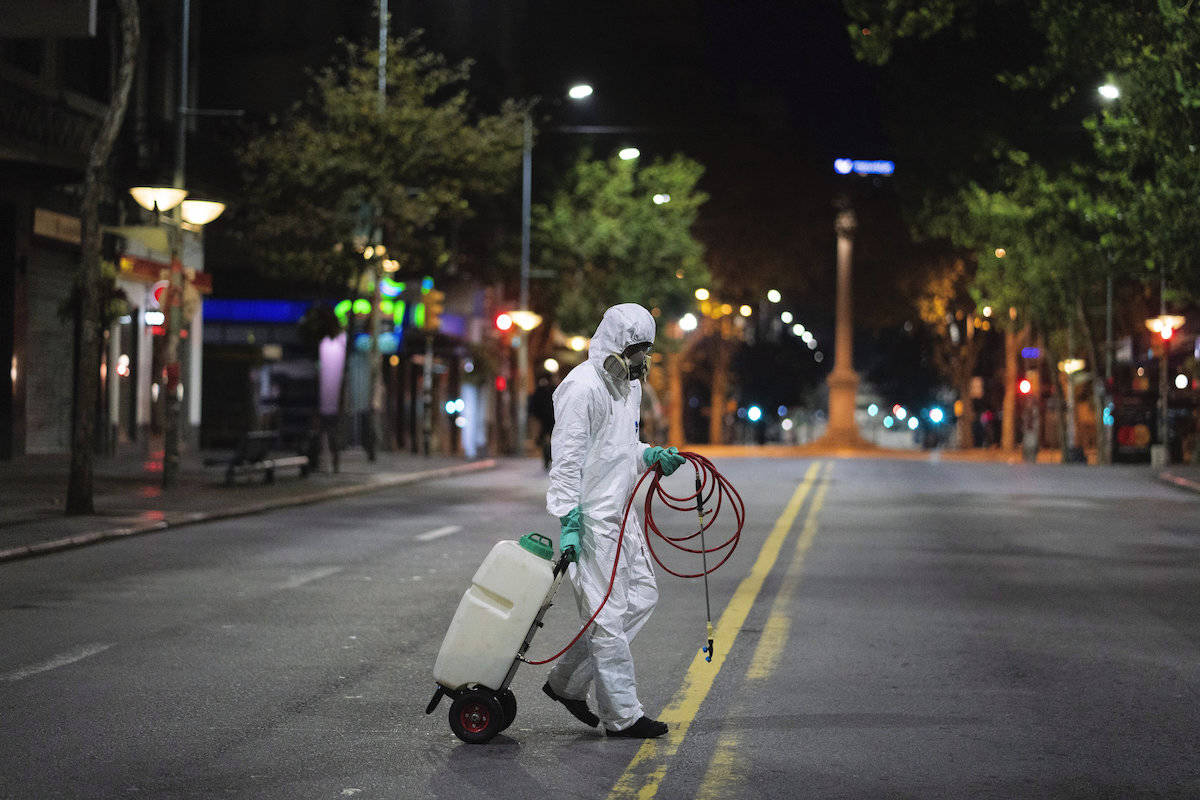 Κορωνοϊός: Άνθρωποι με χαμηλότερα εισοδήματα κινδυνεύουν περισσότερο να μολυνθούν σύμφωνα με νέα μελέτη