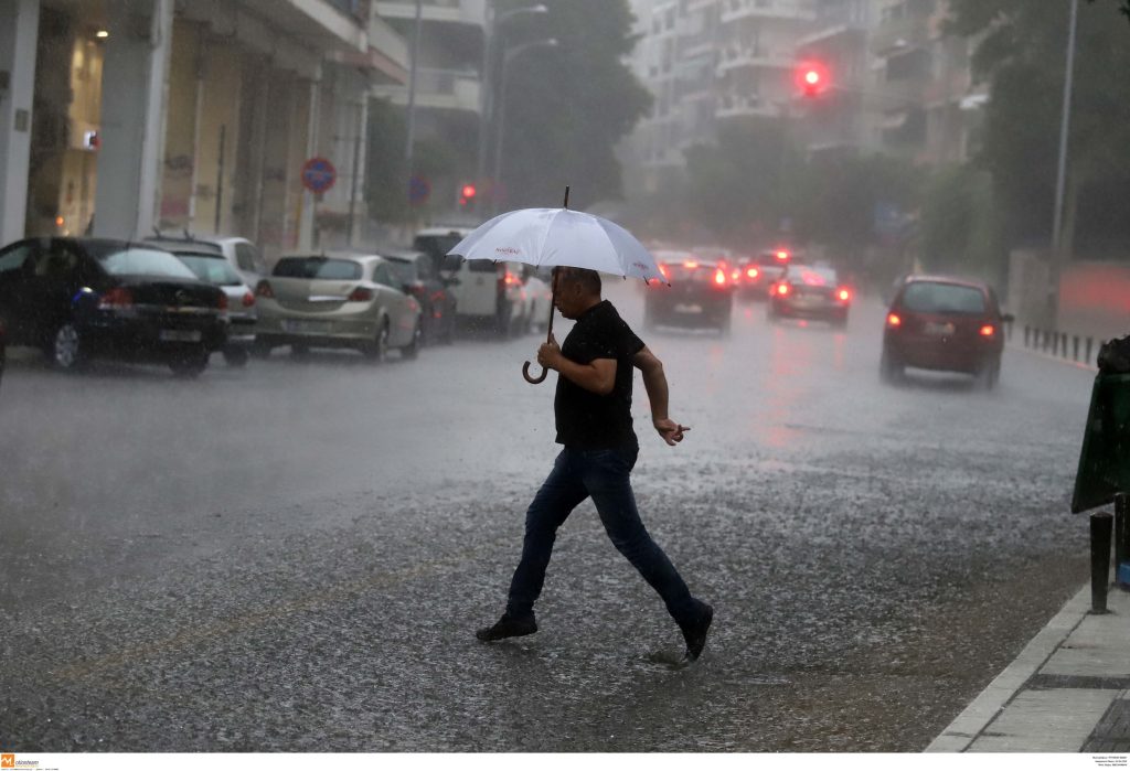 Καιρός: Ισχυρές βροχές και καταιγίδες σήμερα – Που θα ρίξει χαλάζι