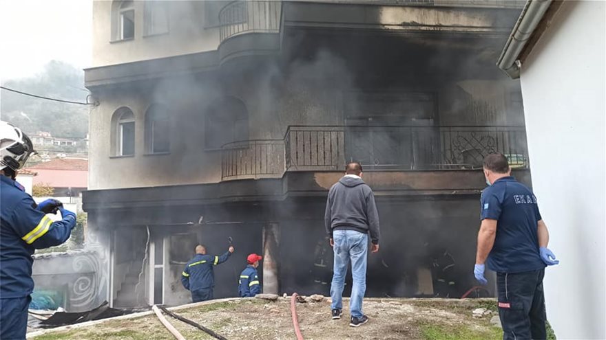 Ελασσόνα: Νεκρή 35χρονη γυναίκα από φωτιά στο σπίτι της (φωτό)