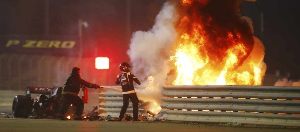 F1: Σοκάρουν οι εικόνες με τα χέρια του Γκροζάν – Έβγαλε τους επιδέσμους μετά το ατύχημα (φώτο)