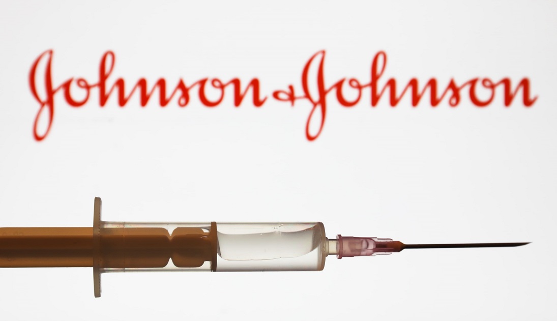 Johnson & Johnson: Υπέβαλε αίτημα έγκρισης στον FDA για το εμβόλιό της