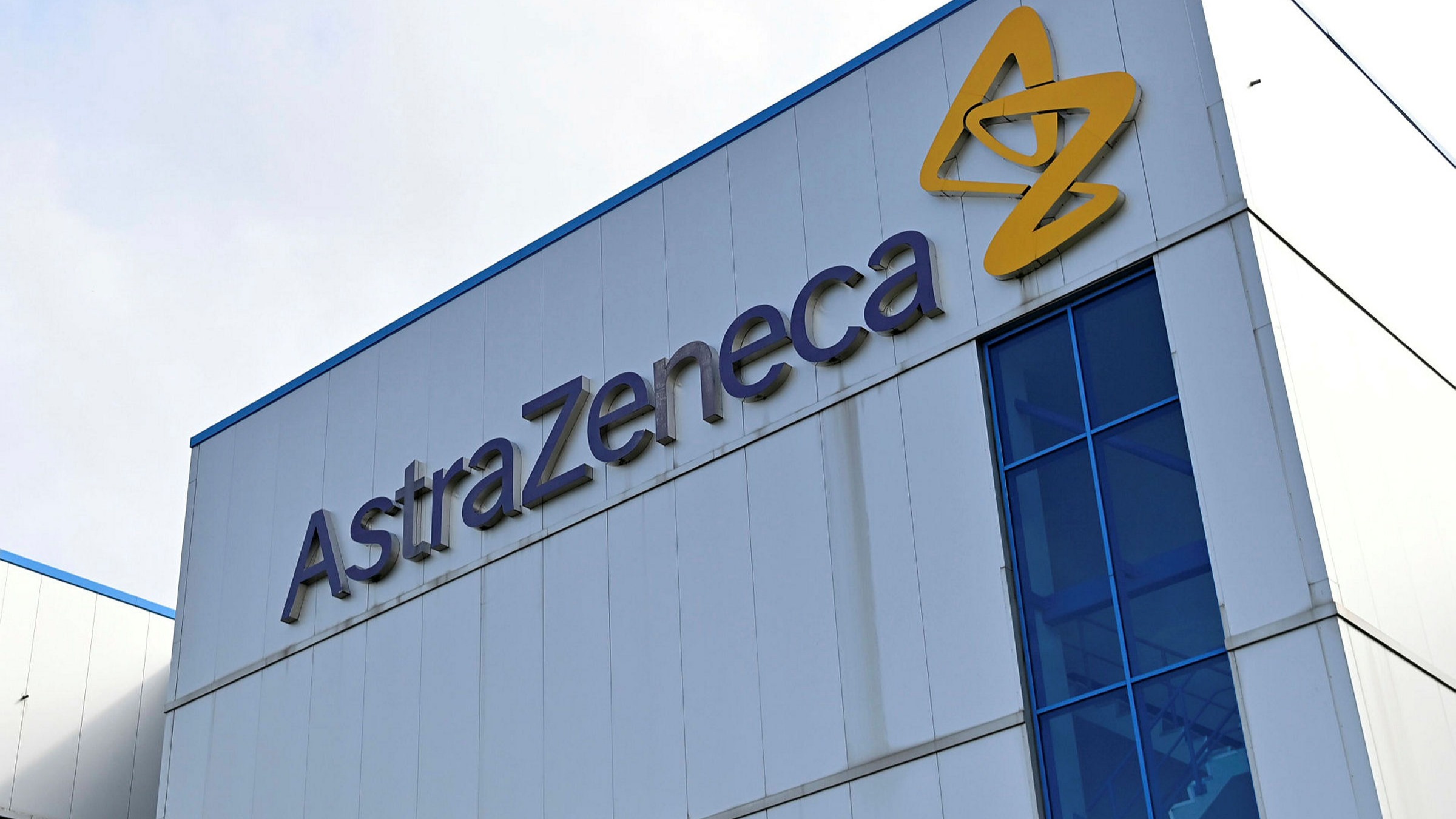 Νέα έρευνα για το εμβόλιο της AstraZeneca: Είναι λιγότερο αποτελεσματικό στην νοτιοαφρικανική μετάλλαξη