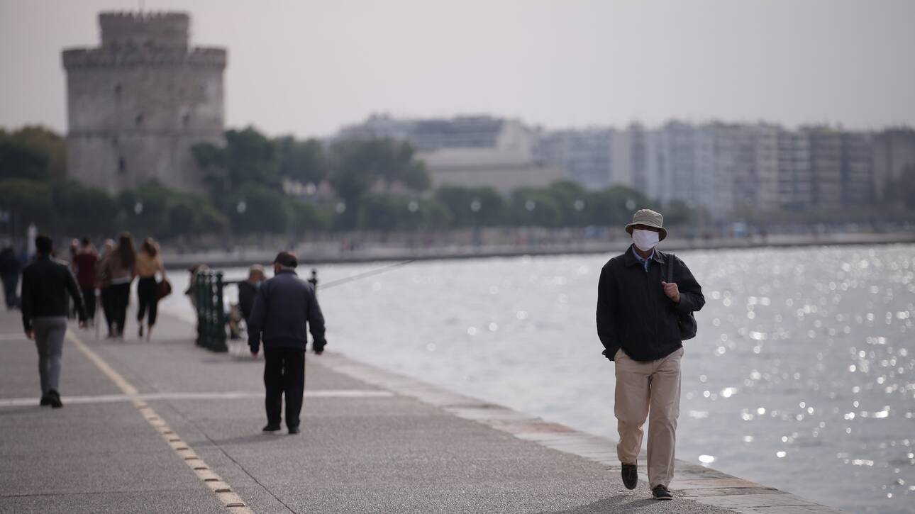 Δεν «κλειδώνουν» τη Θεσσαλονίκη οι λοιμωξιολόγοι – Ολικό lockdown σε Αχαΐα και Εύβοια (upd)