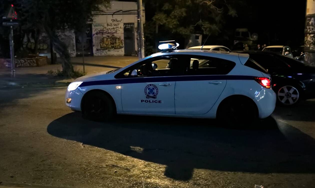 Άγνωστοι έριξαν μπογιές στα γραφεία της Ελληνοαμερικανικής Ένωσης στο Κολωνάκι (βίντεο)