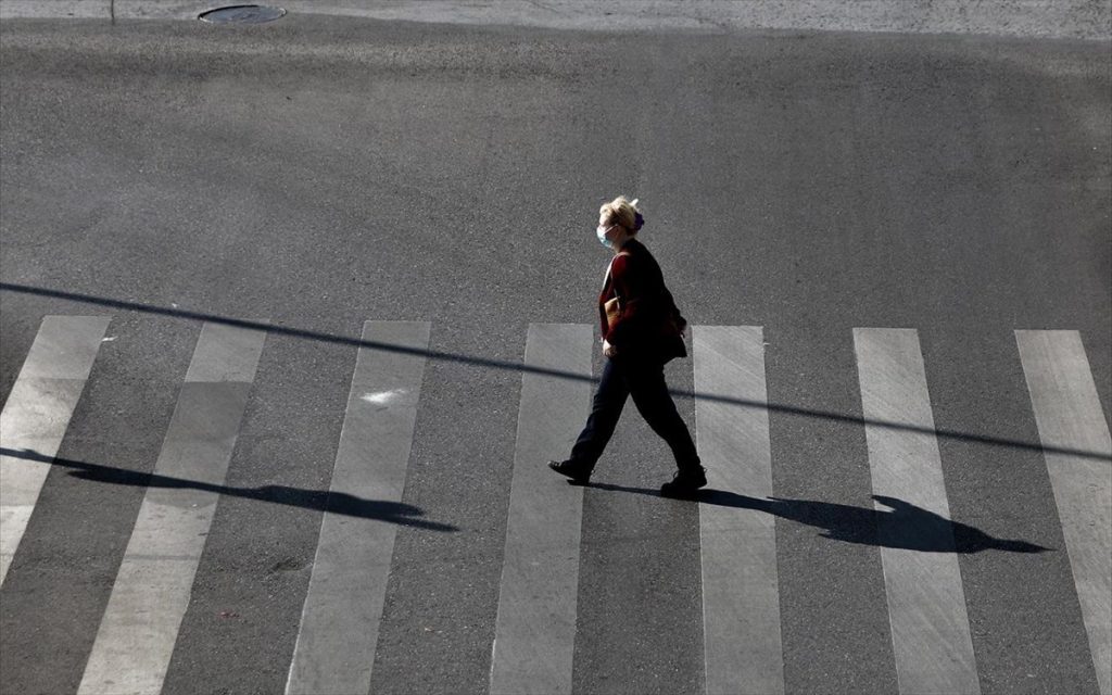 Καθηγητής Τζανάκης: «Φέτος το Πάσχα οι πολίτες θα μπορούν να πάνε στα χωριά τους»