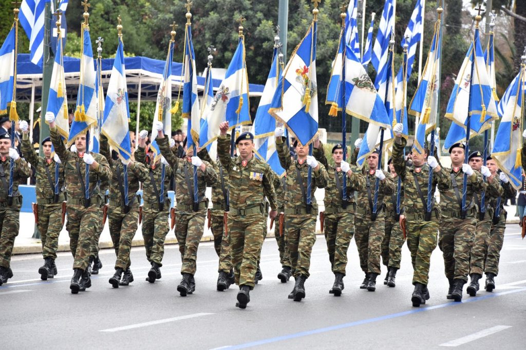 Τρόμος για λαϊκή οργή την 25η Μαρτίου: 4.000 αστυνομικοί, ελικόπτερα και drones για να μην παρελάσουν οι Έλληνες!