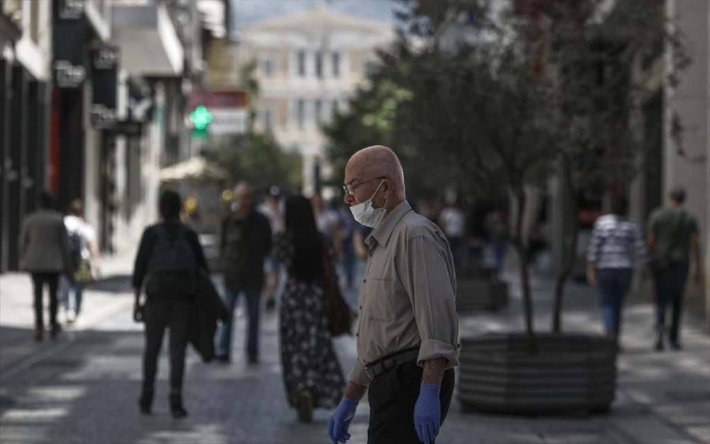 «Παράθυρο» για αλλαγή στρατηγικής στα περιοριστικά μέτρα άφησε ο Χ.Γώγος