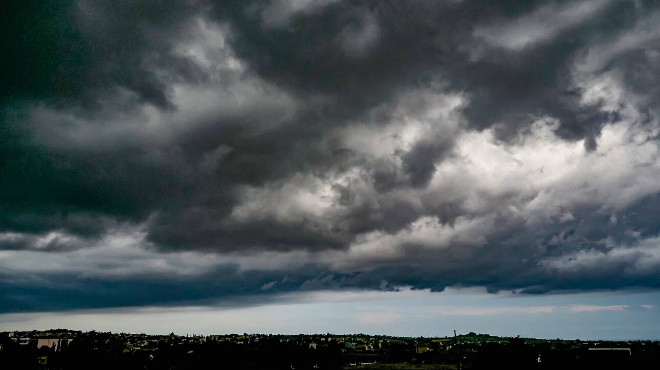 Άστατος σήμερα ο καιρός – Που θα χρειαστείτε ομπρέλα