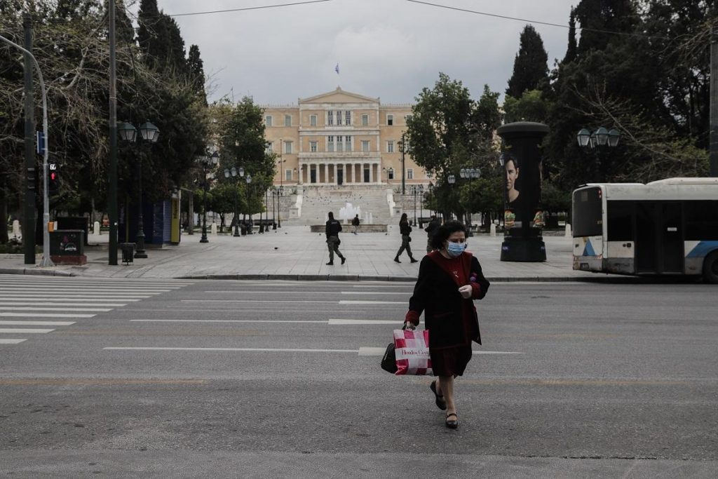 Δ/ντής Πνευμονολογικής Κλινικής του «Ευαγγελισμού»: «Μέχρι τις 18 του μήνα να μην ανοίξει τίποτα»