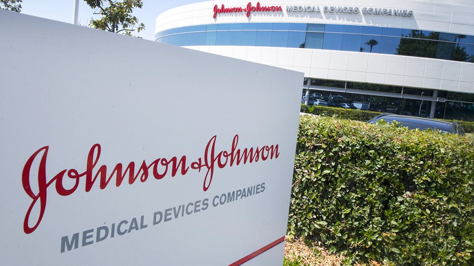 Στο μικροσκόπιο της ΕΜΑ το εμβόλιο Johnson & Johnson μετά το «φρένο» των ΗΠΑ –  Εξηγήσεις ζητά η Κομισιόν