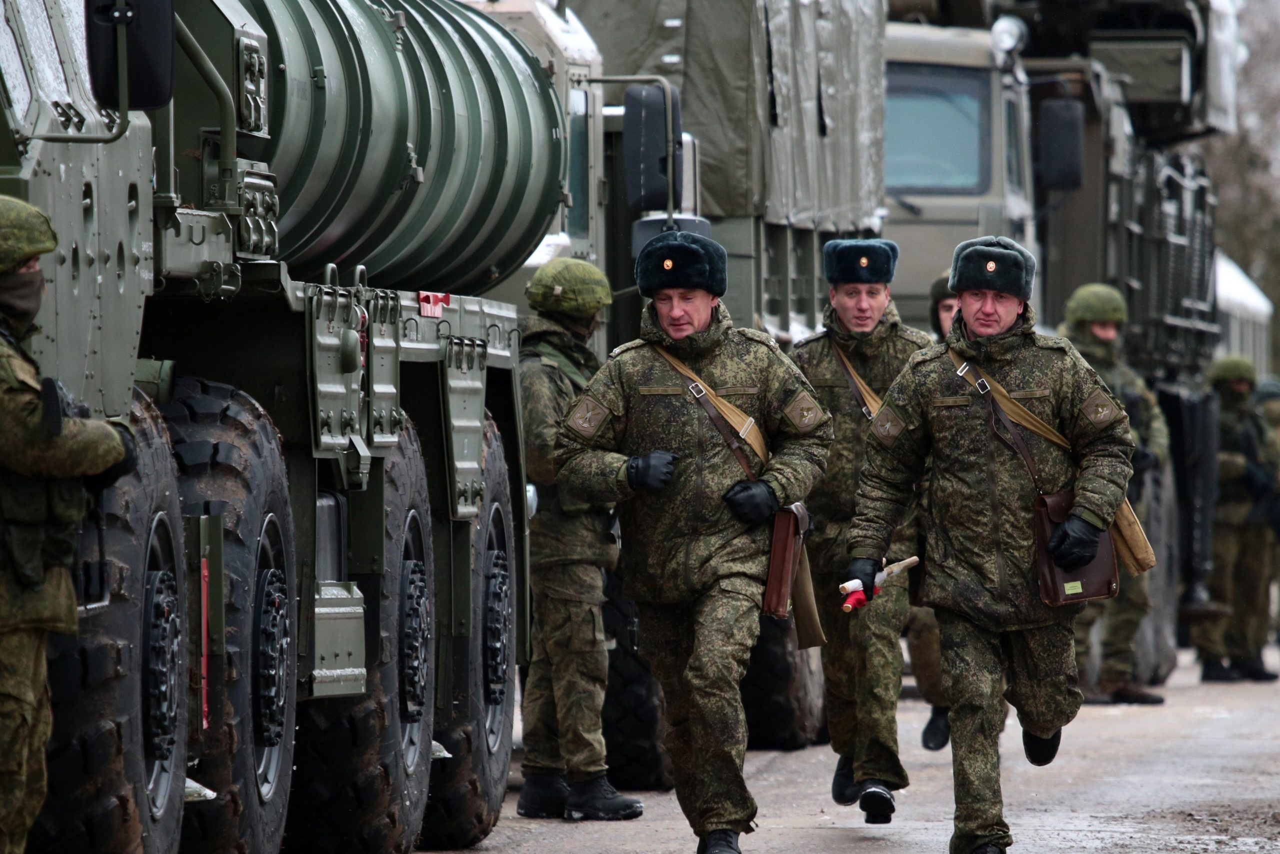 Το Κίεβο «τρελάθηκε»: Eντολή 72 ωρών για να αποχωρήσει ο Ρώσος πρέσβης! – 90.000 ο ρωσικός στρατός στα σύνορα