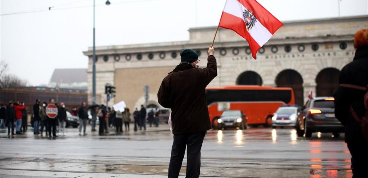 Αυστρία: Επιμένει η κυβέρνηση στη χαλάρωση των μέτρων