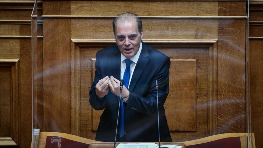 Την άρση ασυλίας του Κυριάκου Βελόπουλου αποφάσισε η Βουλή – Την είχε αιτηθεί ο ίδιος