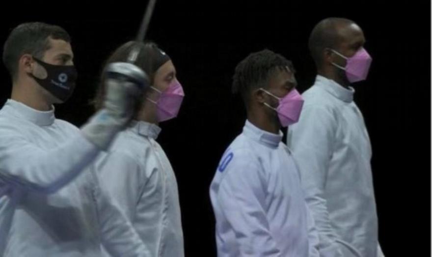 Ολυμπιακοί Αγώνες: Αθλητές διαμαρτυρήθηκαν με ροζ μάσκες ενάντια σε συναθλητή τους – Υπήρχε σοβαρός λόγος