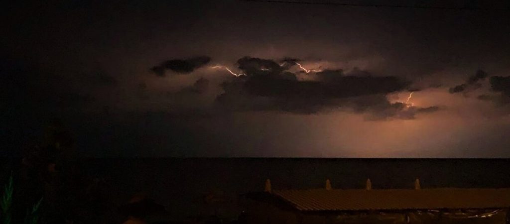 Στο σκοτάδι η Θάσος! – Διακοπή ηλεκτρικού ρεύματος εδώ και τέσσερις ώρες!