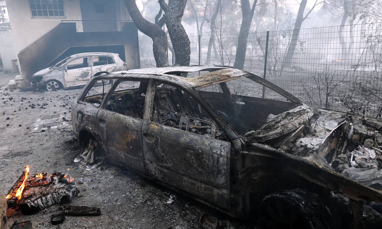 Φωτιά στη Βαρυμπόμπη: Σε ισχύ έκτακτες κυκλοφοριακές ρυθμίσεις – Αυτοί οι δρόμοι είναι κλειστοί