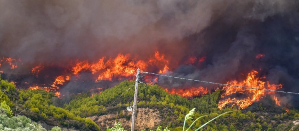 Μαρτυρία κατοίκου στην Ηλεία: «Ήμασταν εγκλωβισμένοι για 1,5 ώρα – Πιθανότατα έμειναν πίσω άνθρωποι»