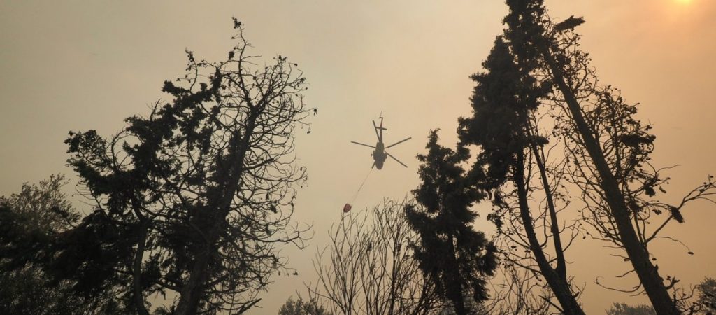 Έρχονται ενισχύσεις για κατάσβεση πυρκαγιών από Γαλλία, Ελβετία και Ρουμανία – Παντελώς απροετοίμαστη η κυβέρνηση