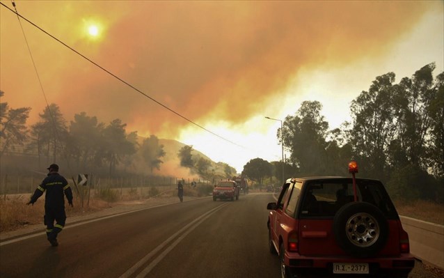 Πυρκαγιές στη Δυτική Μακεδονία: Καλύτερη η εικόνα σε τρία μεγάλα μέτωπα