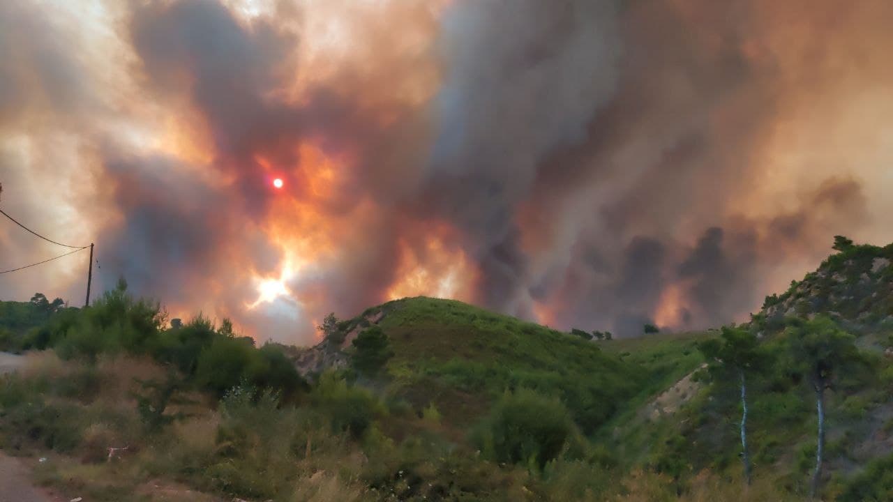 Προσήχθη και ανακρίνεται 43χρονος για τη φωτιά στο Κρυονέρι