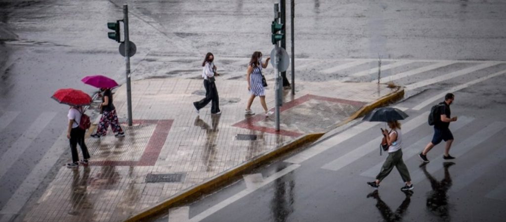 Άστατος σήμερα ο καιρός – Σε ποιες περιοχές θα χρειαστείτε ομπρέλα