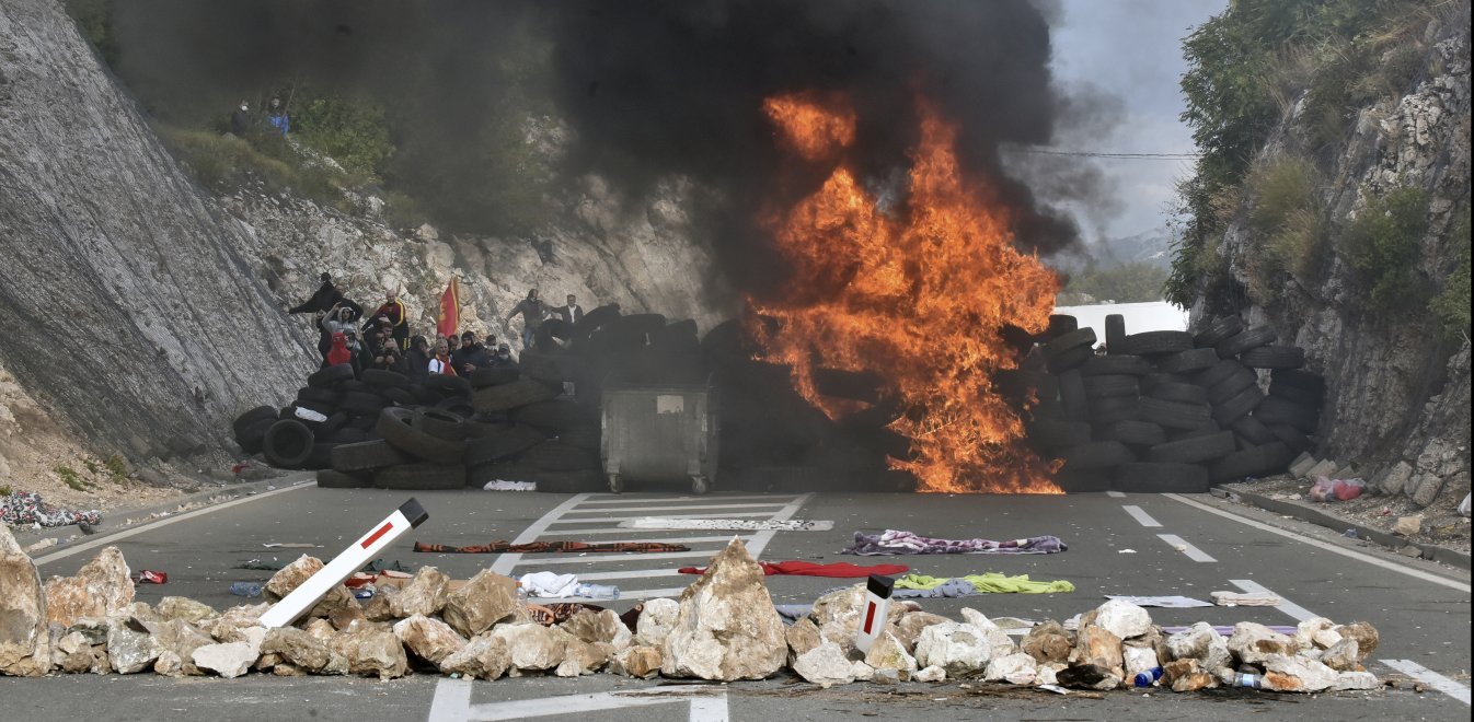 Μαυροβούνιο: Βίαια επεισόδια για την ενθρόνιση του νέου επικεφαλής της Σερβικής εκκλησίας (βίντεο)