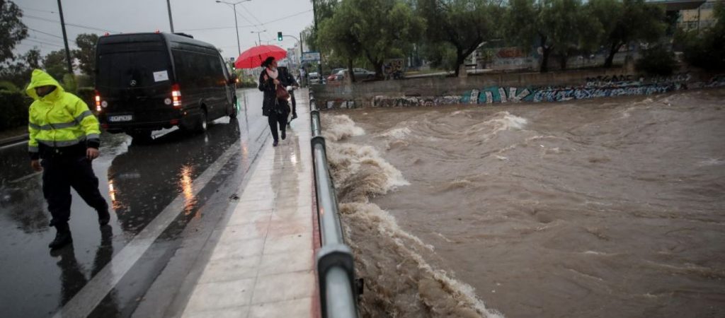 Κέρκυρα – Κακοκαιρία: Συγκλονιστική μαρτυρία πυροσβέστη: «Είναι θαύμα που δεν πνίγηκαν άνθρωποι»