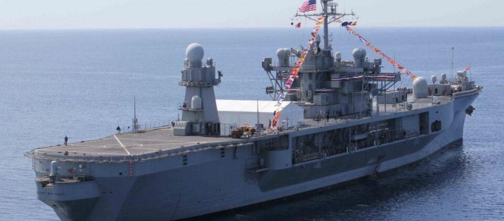 Υπό στενή ρωσική παρακολούθηση το USS Mount Whitney που πλέει στην Μαύρη Θάλασσα