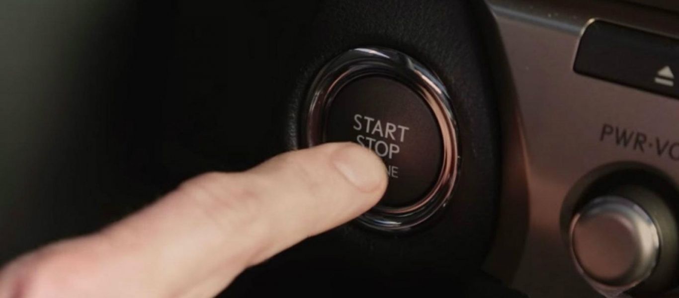 Τι θα συμβεί αν πατηθεί το Start Button όταν οδηγούμε;