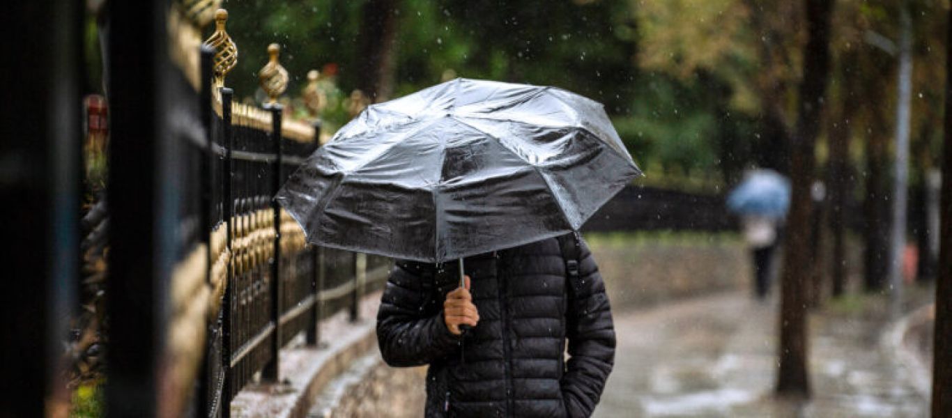 Καιρός: Με βροχές & καταιγίδες η σημερινή μέρα – Πού θα είναι ισχυρά τα φαινόμενα