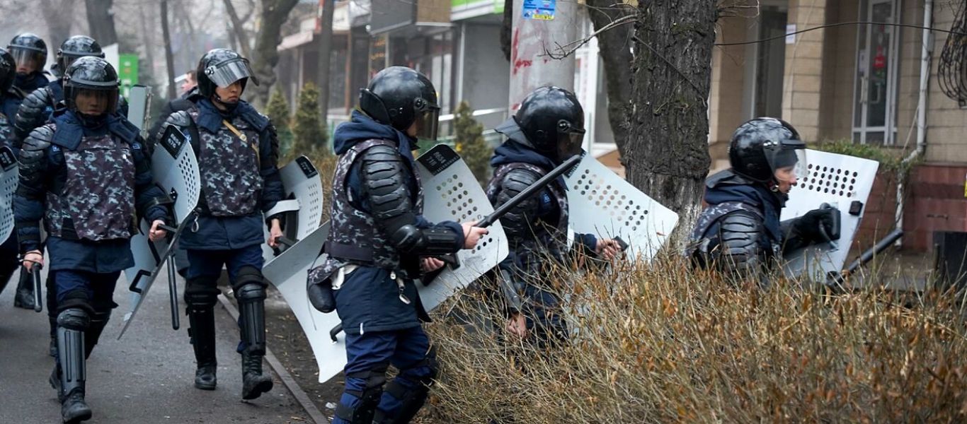 Πρόεδρος Καζακστάν: «Αποκαταστάθηκε η τάξη – Συνεχίζουμε τις αντιτρομοκρατικές επιχειρήσεις» – Πάνω από 2.000 συλλήψεις