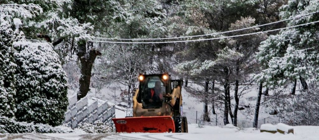 Η κακοκαιρία «Ελπίς» έφερε πολικό ψύχος, χιόνι και ισχυρούς ανέμους – Πώς θα κινηθεί τις επόμενες ώρες