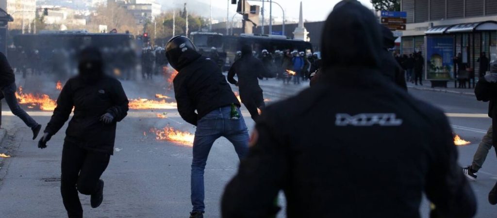 Χούλιγκανς: «Θέλουμε να δείξουμε ποιος κάνει κουμάντο στην πόλη – Η σημαία μας ψηλά ακόμη και αν μπούμε φυλακή»