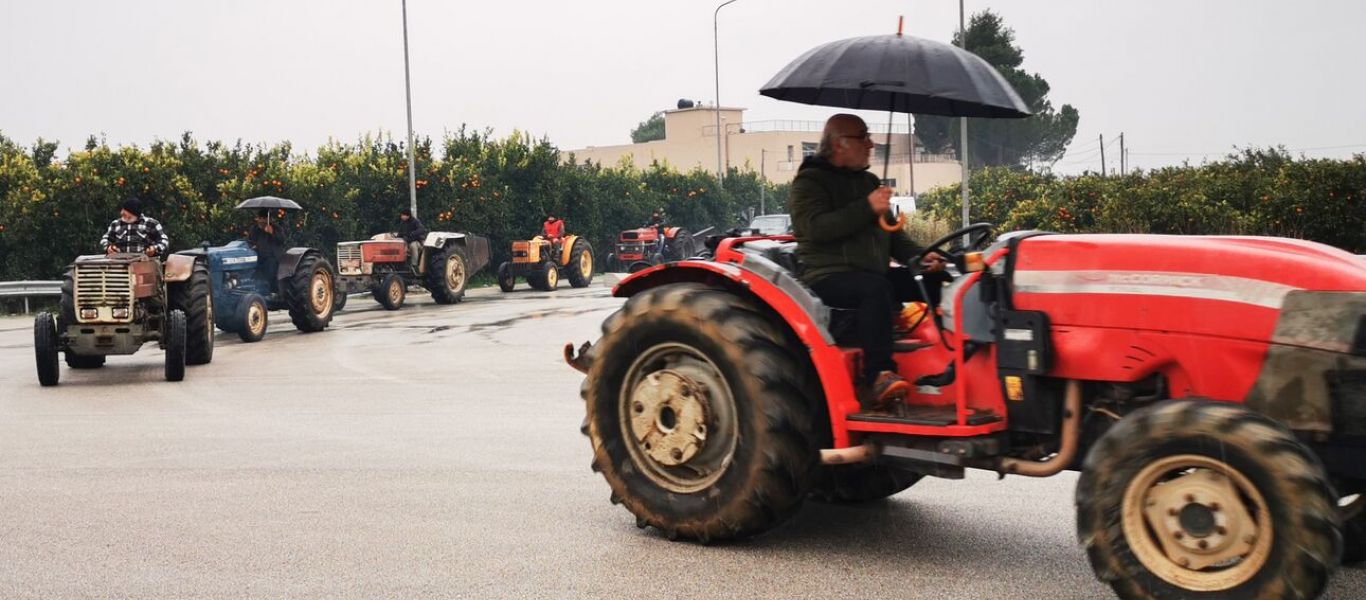 Τρίκαλα: Αγρότες έβγαλαν τα τρακτέρ στους δρόμους – Zητούν χαμηλότερες τιμές στην ενέργεια