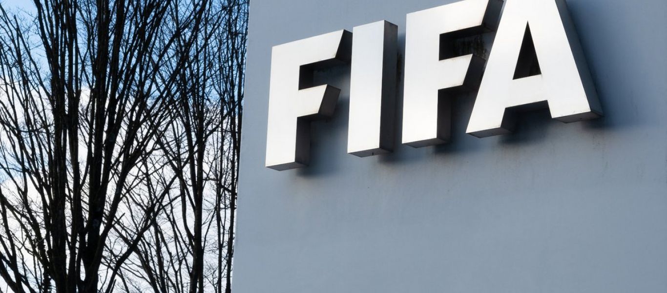 Η FIFA «διαγράφει» την Ρωσία – Απαγορεύει τη σημαία και τον ύμνο της σε όλες τις διοργανώσεις