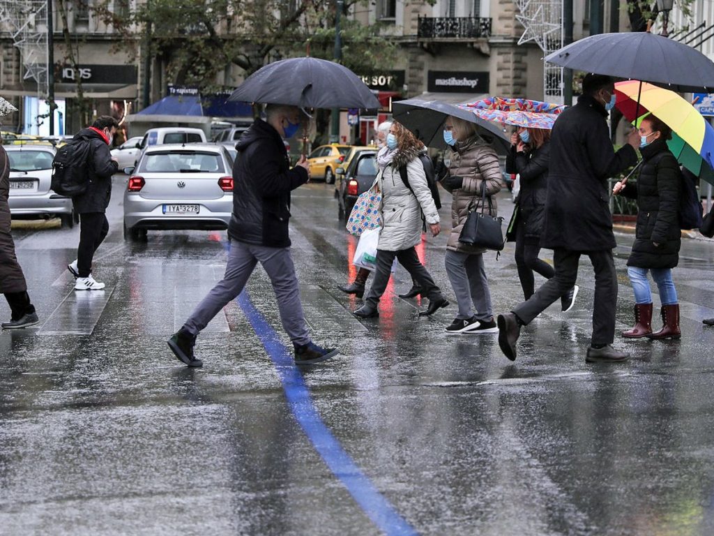 Κακοκαιρία: Δείτε σε ποιες περιοχές αναμένονται βροχές, καταιγίδες & χιόνια τις επόμενες ώρες (χάρτες)