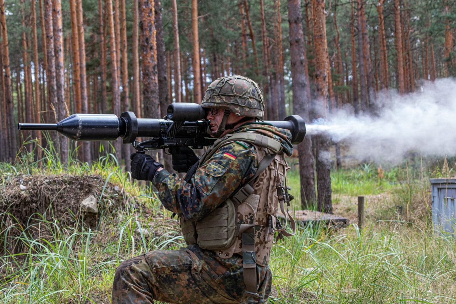 Οι Ουκρανοί παρέλαβαν Panzerfaust 3 από την Γερμανία και το πανηγυρίζουν (βίντεο)