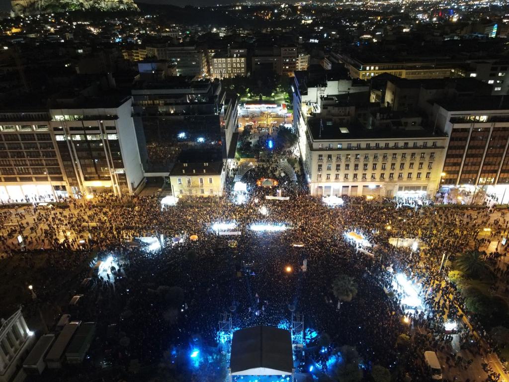 Το γνωστό σύνθημα για τον Κ.Μητσοτάκη ήχησε στην συναυλία ειρήνης (βίντεο)