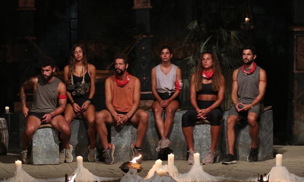 Survivor: Ραγδαίες εξελίξεις – Η οικειοθελής αποχώρηση που διαλύει τις δύο ομάδες