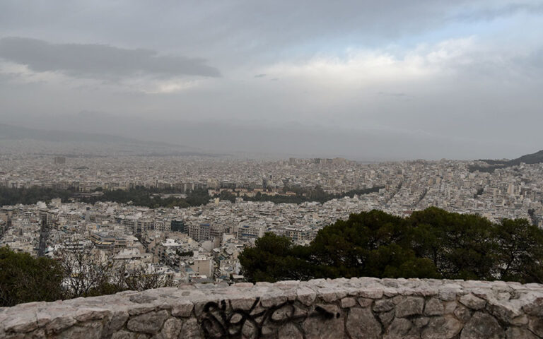 Καιρός: Καταιγίδες και χαλάζι με ζέστη και σκόνη από την Αφρική