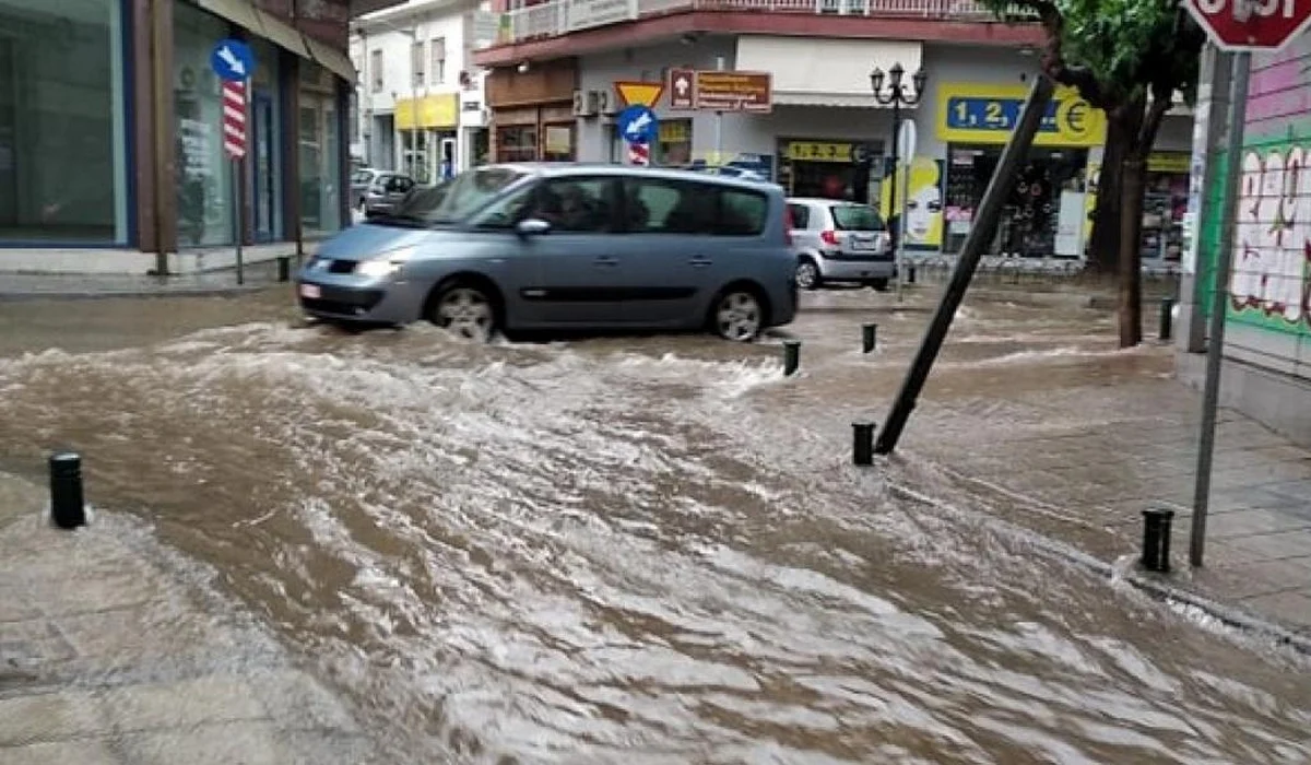 Σε εξέλιξη η κακοκαιρία Genesis: Επικίνδυνα φαινόμενα σε ηπειρωτικά, βόρειο Αιγαίο και Κρήτη