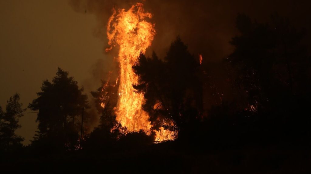 Έκτακτη ανακοίνωση της Πολιτικής Προστασίας για την εκδήλωση φωτιάς – Τι να προσέχουμε τις επόμενες ώρες