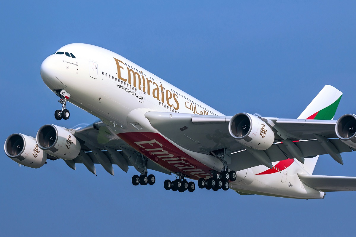 Βρετανία: Η Emirates είναι αντίθετη με το πλαφόν επιβατών του Χίθροου – «Είναι εντελώς παράλογο & απαράδεκτο»