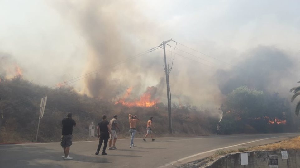 Φωτιά στο Ρέθυμνο: Εστάλη 112 για προληπτική εκκένωση του Μέλαμπε – Η κατάσταση σε όλα τα ενεργά μέτωπα