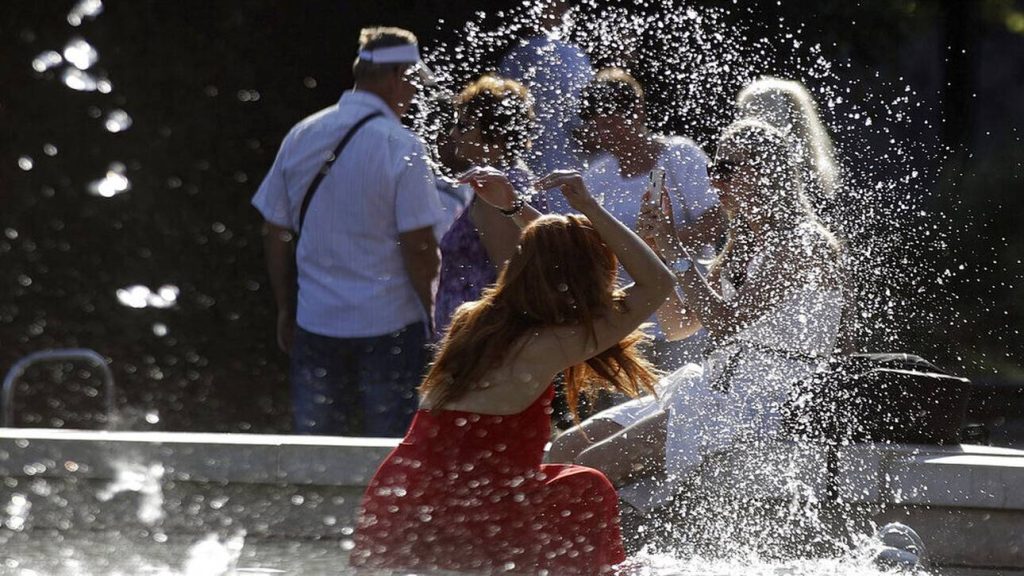 Καύσωνας: Περίπου 8,6 εκατομμύρια άνθρωποι θα βιώσουν ακραίες θερμοκρασίες την Κυριακή