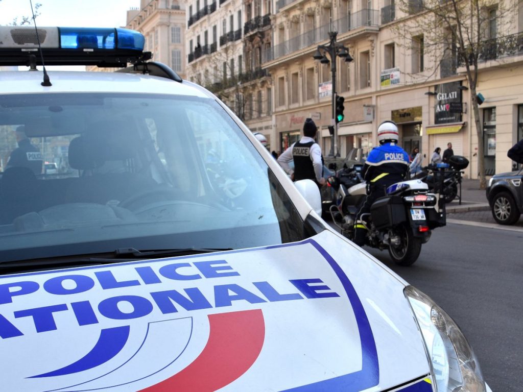 Γαλλία: 18χρονος μαχαίρωσε 71χρονο στο πρόσωπο επειδή νόμιζε ότι ήταν ομοφυλόφιλος