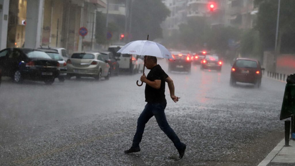 Ο καιρός σήμερα: Με βροχές η παραμονή του Δεκαπενταύγουστου – Αναλυτικά η πρόγνωση της ΕΜΥ