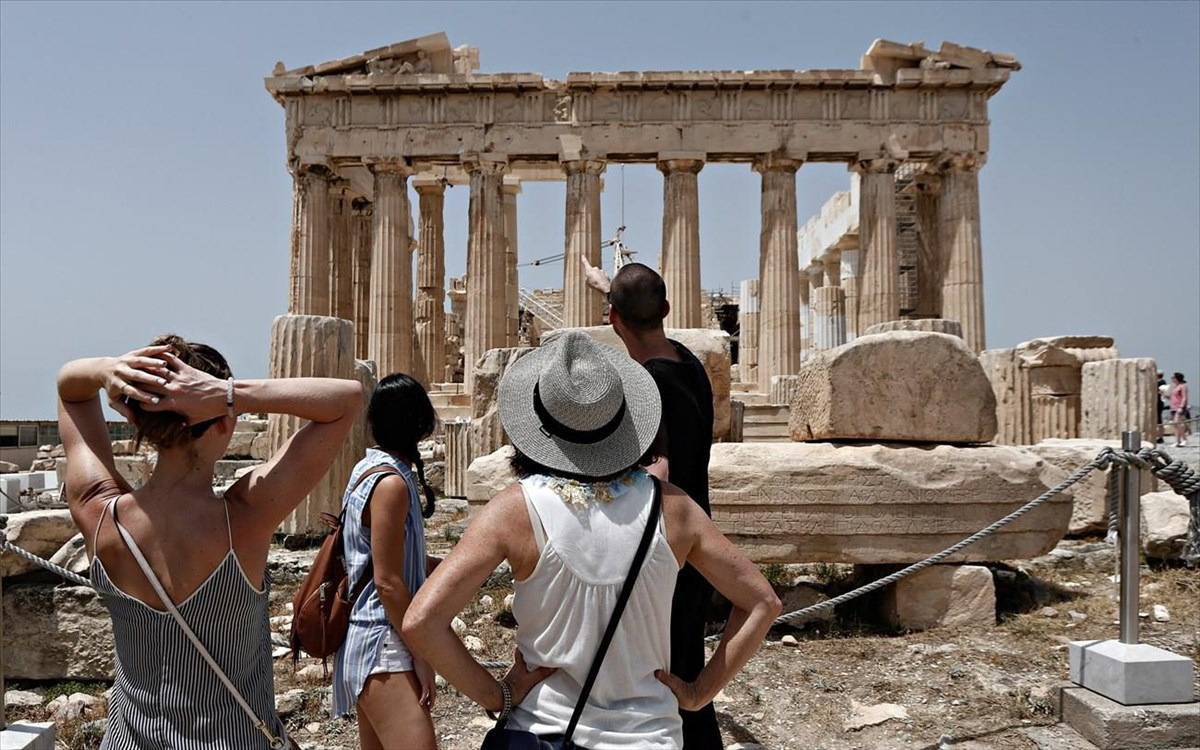 Αυξήθηκε ο τουρισμός από την Γαλλία σε σχέση με το 2021 – Στα ίδια επίπεδα με το 2019