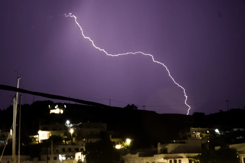 Κακοκαιρία: Μήνυμα από το 112 σε Κεφαλονιά, Ζάκυνθο, Αχαΐα, Ηλεία και Αιτωλοακαρνανία